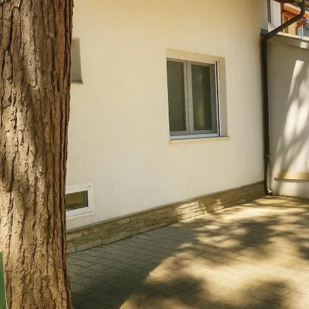 In Villa Golem (Tirana)